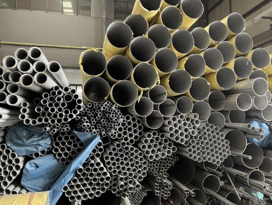 ASTM A312 A204 304 316L dikişsiz paslanmaz boru yuvarlak kare dikişsiz ss boru
